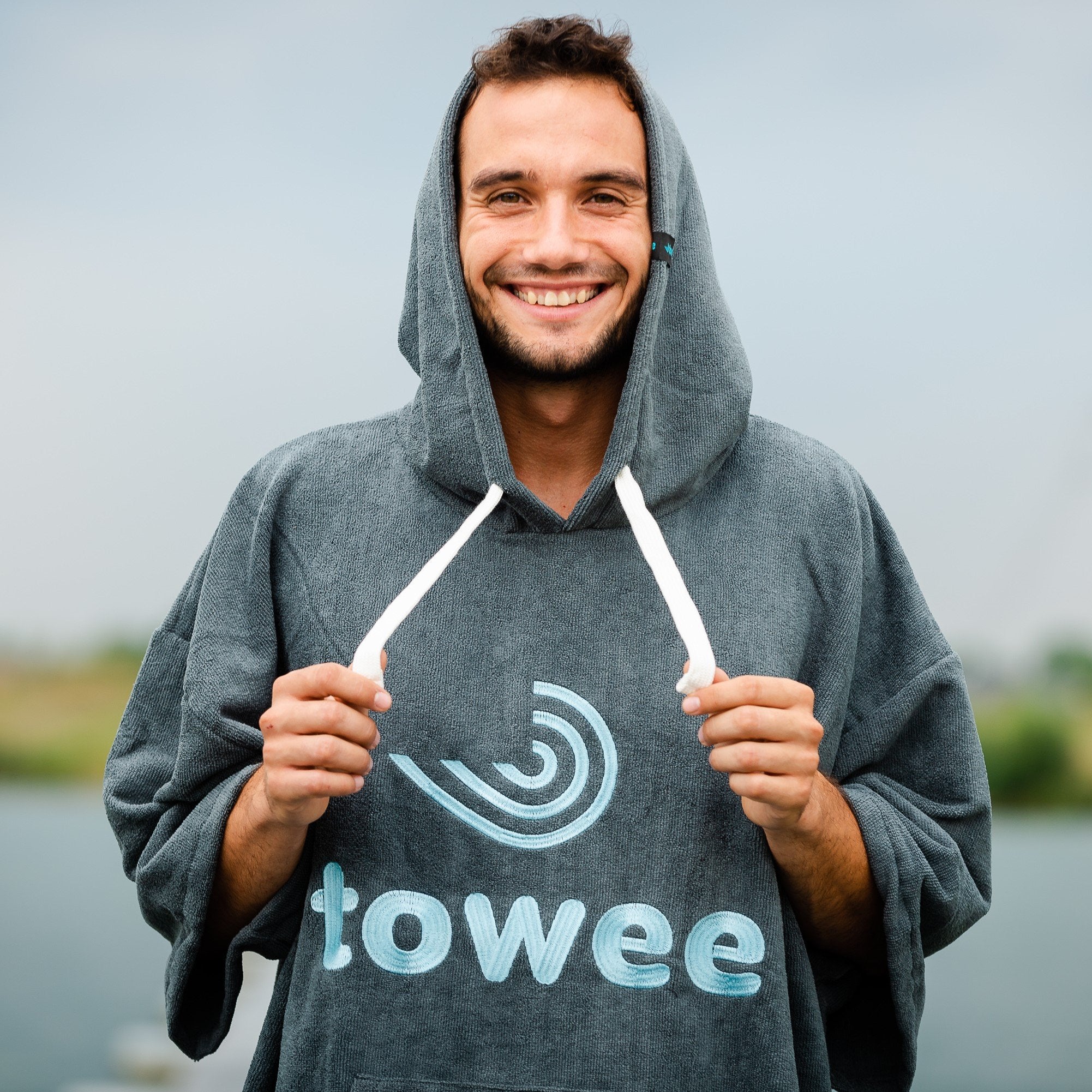 Poncho surfingowe Towee niebieskie, 80 x 115 cm